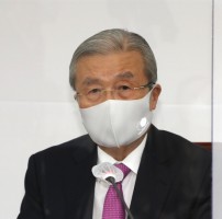 김종인 국민의힘 비상대책위원장이 25일 오전 서울 여의도 국회에서 열린 당 소속 시·도지사 조찬 간담회에서 인사말을 하고 있다. 연합뉴스